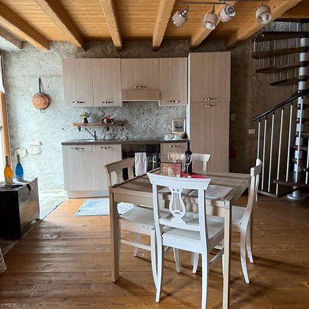 בלאנו Stone House: Fairytale Flat With Magic Lake View מראה חיצוני תמונה